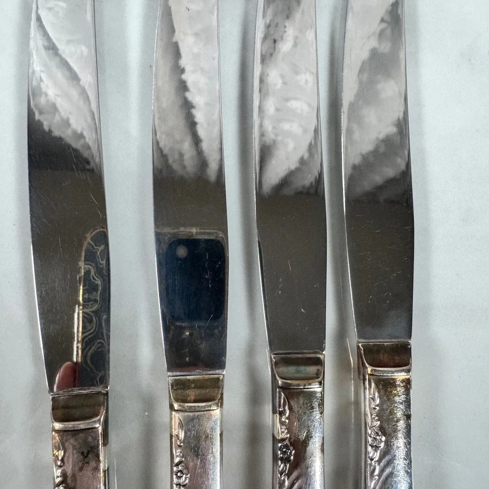 Set of 4 Oneida Simeon L & George H Rogers Silver Plated Dinner‎ Knives Lot 2